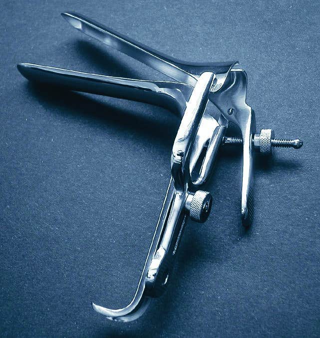 VaginalSpeculumMcKessonPedersonNonSterileOfficeGradeStainlessSteelDoubleBladeDuckbillReusableWithoutLightSourceCapability