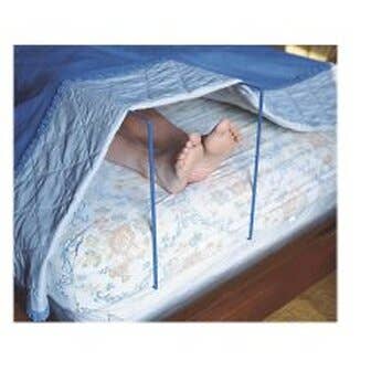 Blanket lift bar